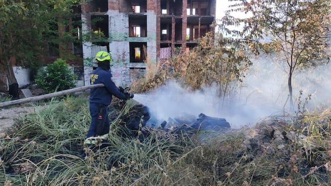 El departamento mantiene alerta roja, naranja y alerta amarilla. Foto Gobernación Huila.