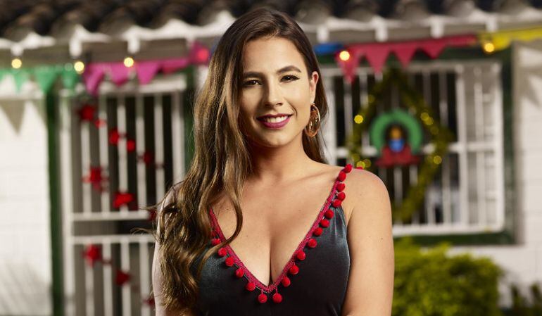 ¡Muy sensual! Así lució Carla Giraldo con bikini sesentero