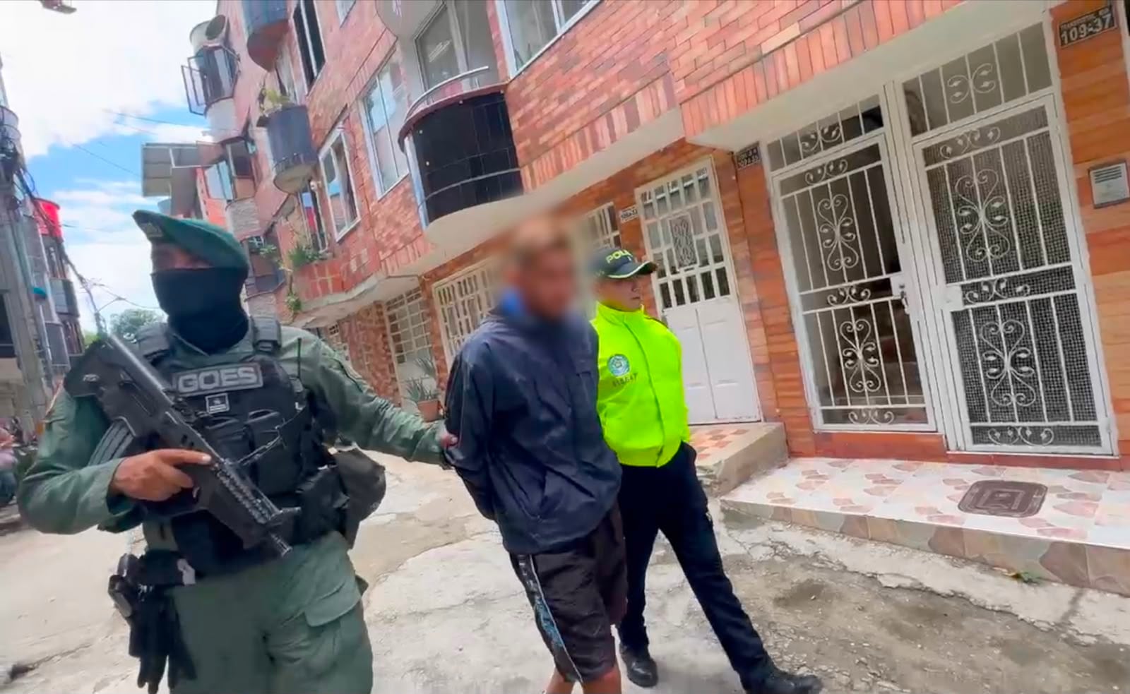 Capturan en Girón, Santander a entrenador señalado de producir pornografía con menores de edad. Cortesía: Policía Nacional