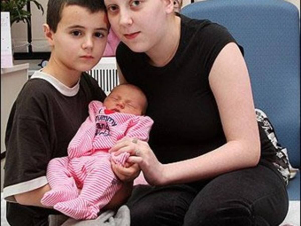 Un británico de 13 años y su novia de 15 acaban de tener un bebé