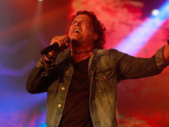 De este álbum se destacan “La gota fría”, “Amor sensible” y “Matilde Lina”. Vives conquista, en ese entonces triple Disco de Oro y triple Disco de Platino en 1993 y 1996.