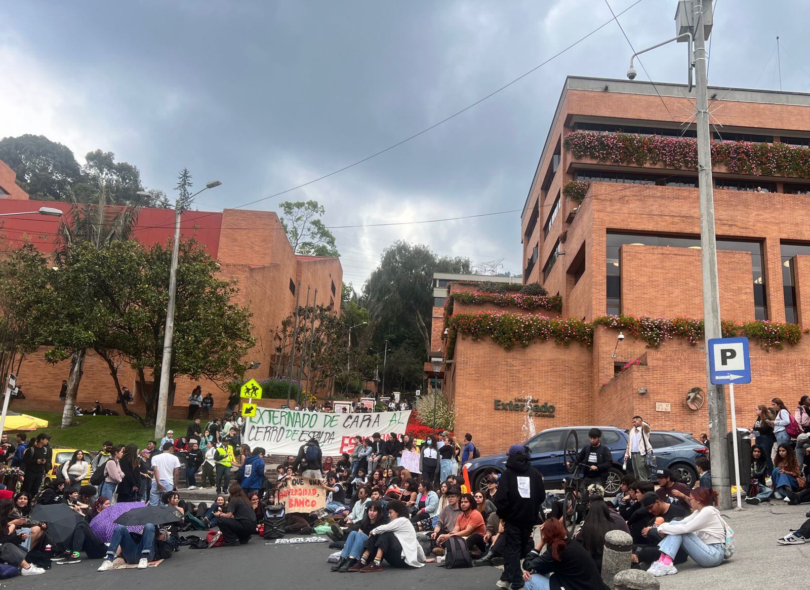 Plantón Universidad Externado de Colombia