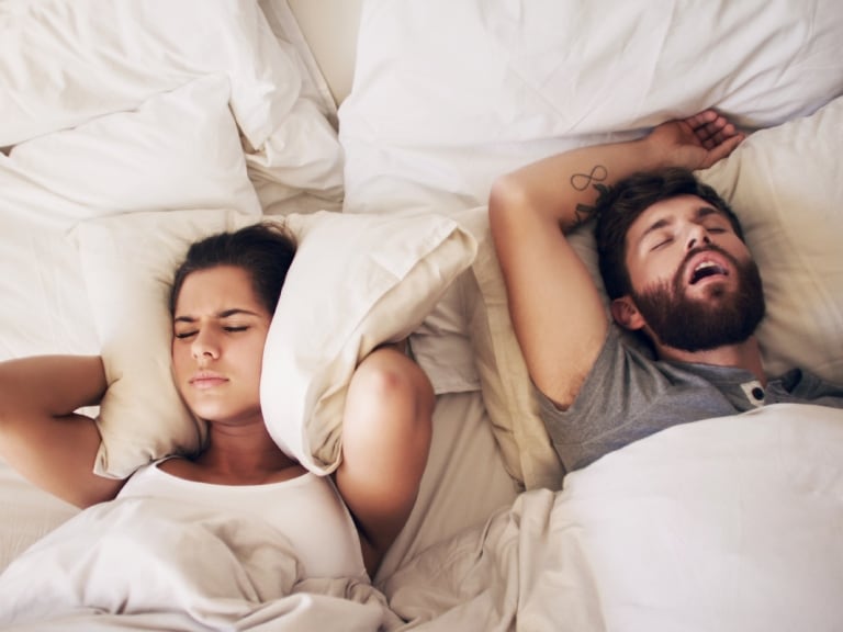 Hombre roncando, imagen de referencia // Getty Images