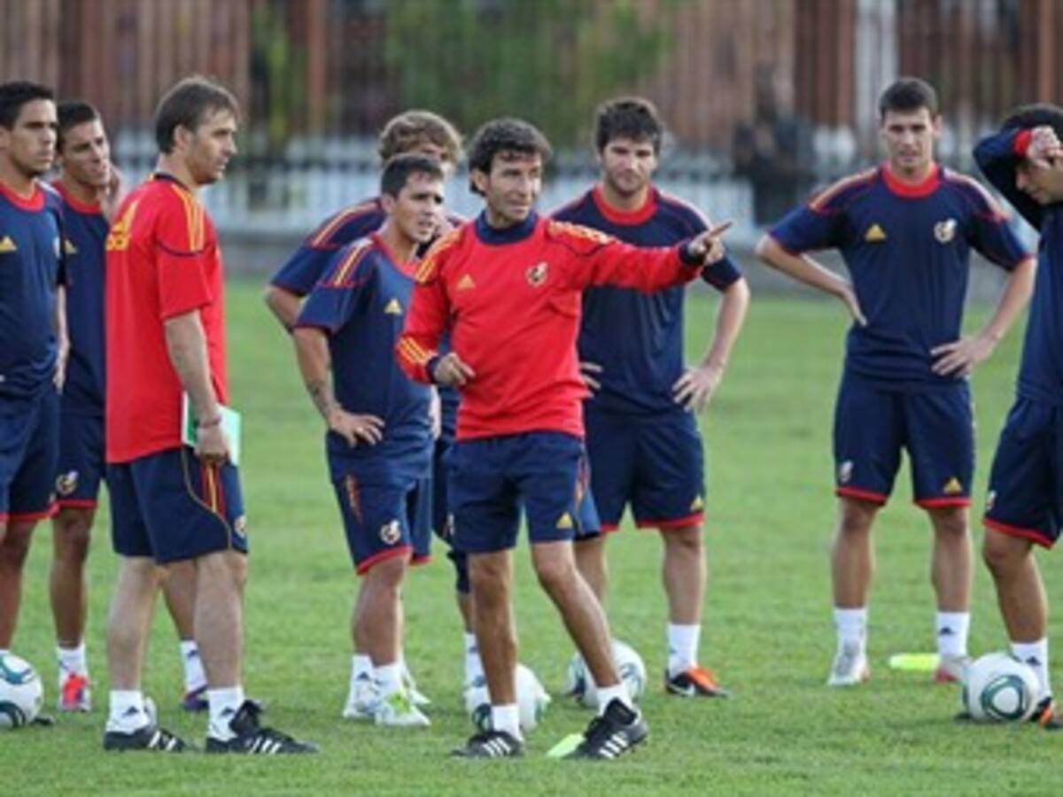 España y Ecuador en un partido decisivo