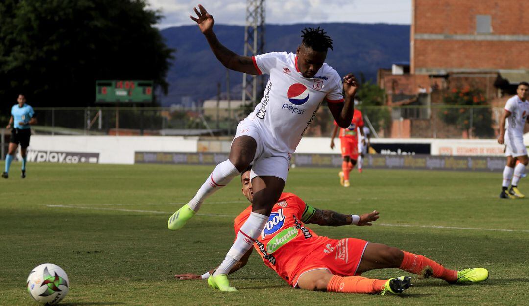 Gustavo Torres delantero del América de Cali.