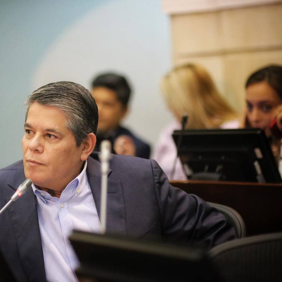 “Un congresista que se gana $32 millones no es bien remunerado”: senador Antonio Zabaraín