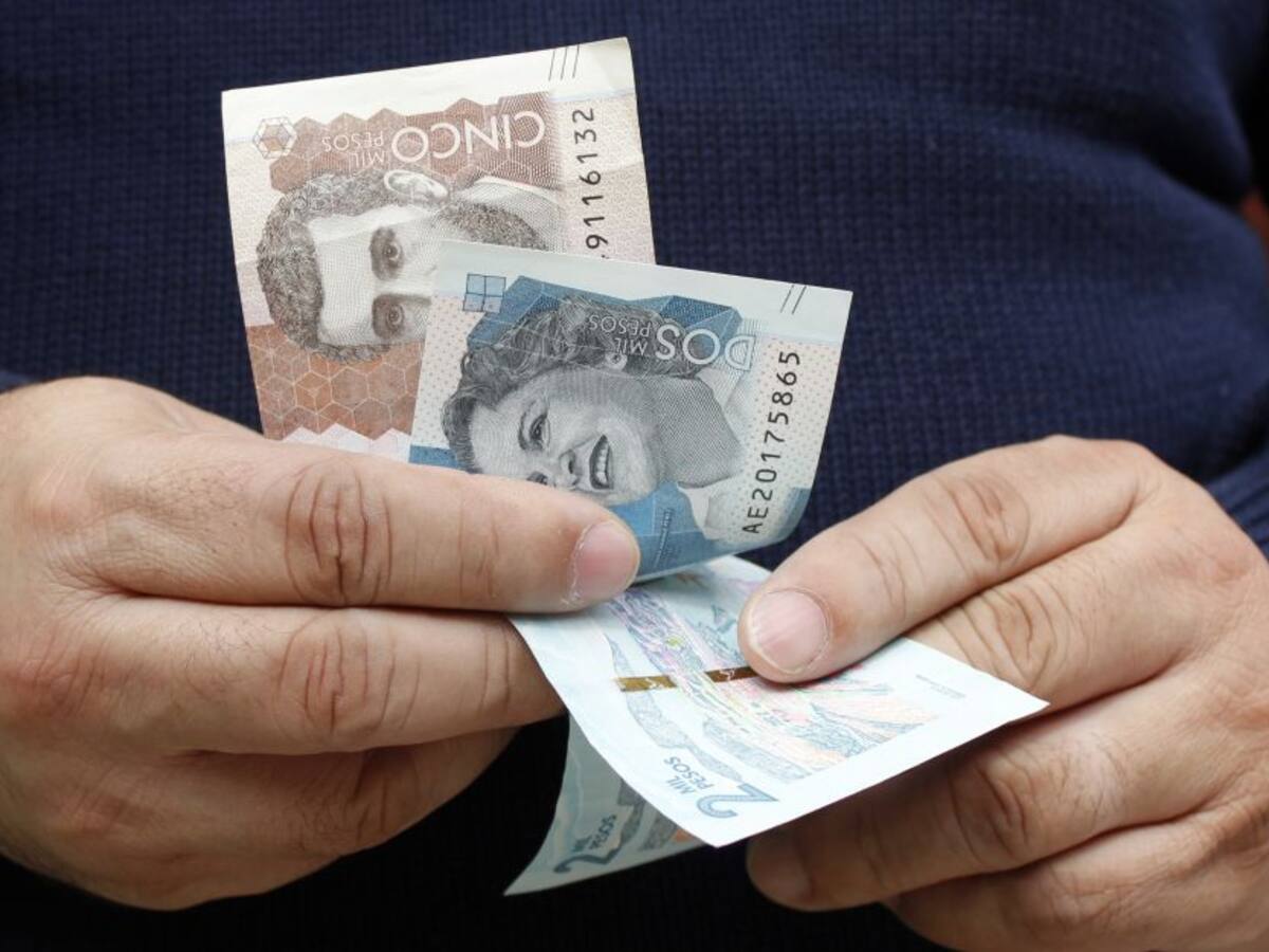 El ahorro familiar cayó: ¿podrán pagar las obligaciones tributarias?