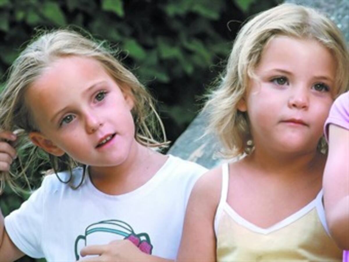 El padre de las mellizas envió una carta en la que decía que 'reposan en paz'