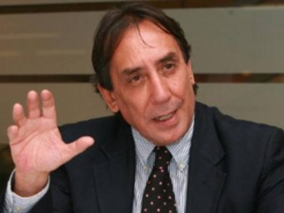 Gobierno confirma que Luis Eladio Pérez será el embajador en Venezuela