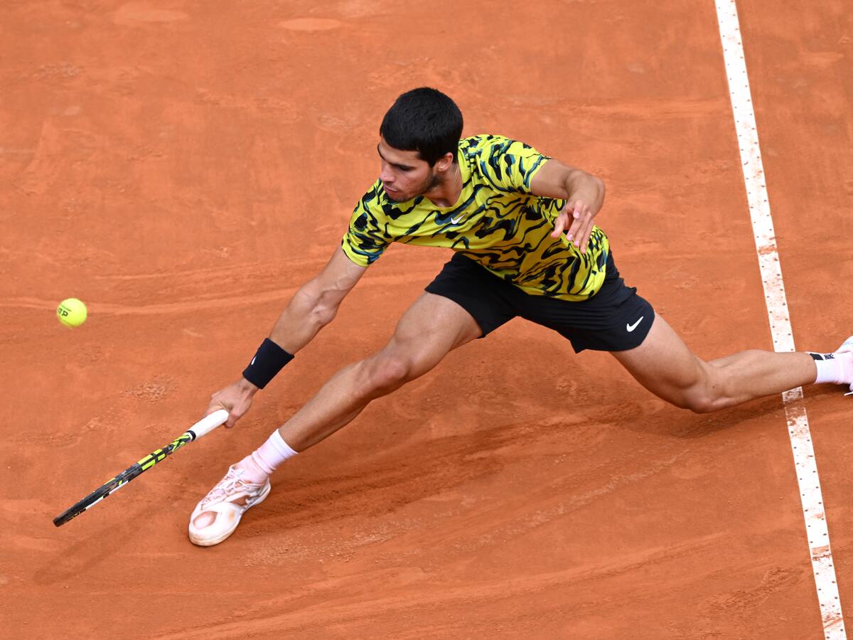 Carlos Alcaraz sufrió sorpresiva derrota a manos de Fabián Marozsán en Roma