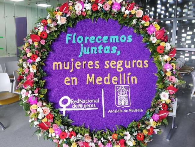 Con una silleta promueven el respeto por las mujeres en Medellín