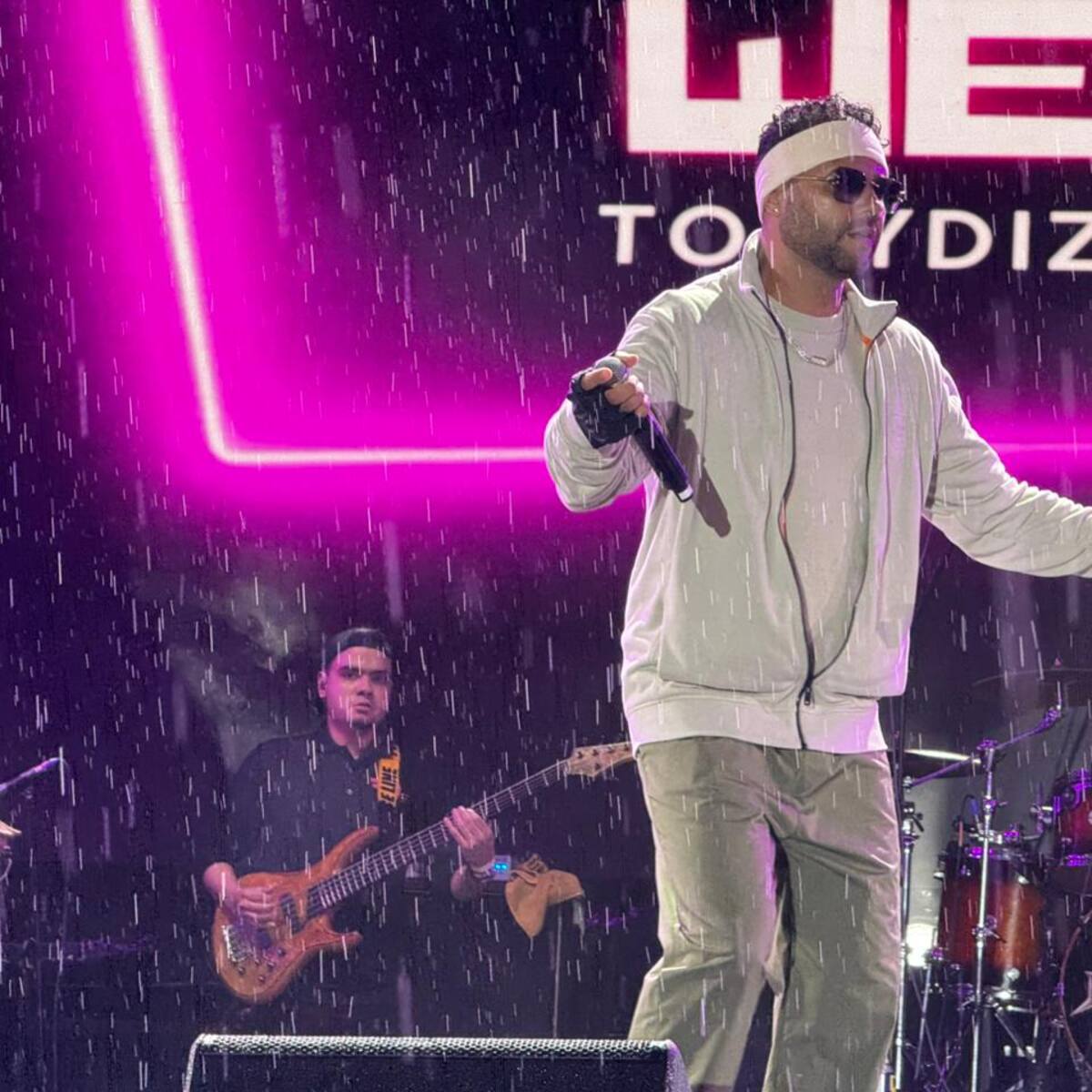 Lluvia de éxitos y alegría en la primera noche del Festival de Jazz de Mompox