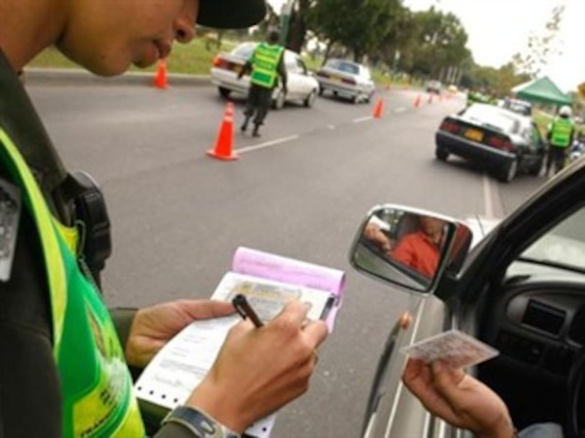 Disminuyó el número de comparendos a los vehículos en Bucaramanga