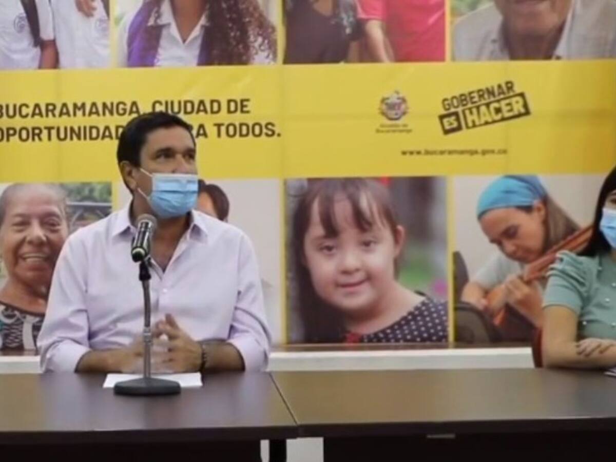 VIDEO: Alcalde anuncia fin de contratos con operadores de Metrolínea