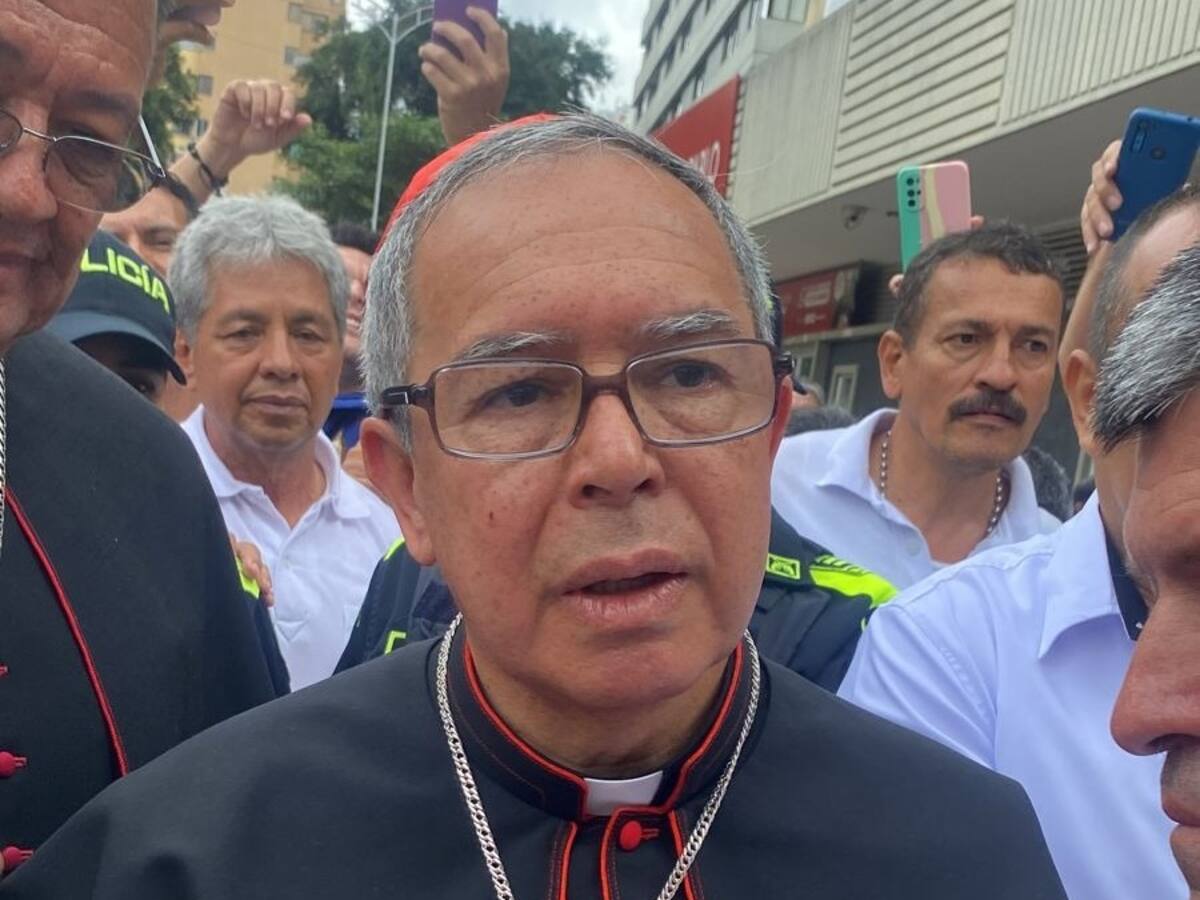 Iglesia católica invitó al ELN y disidencia de las Farc a deponer las armas