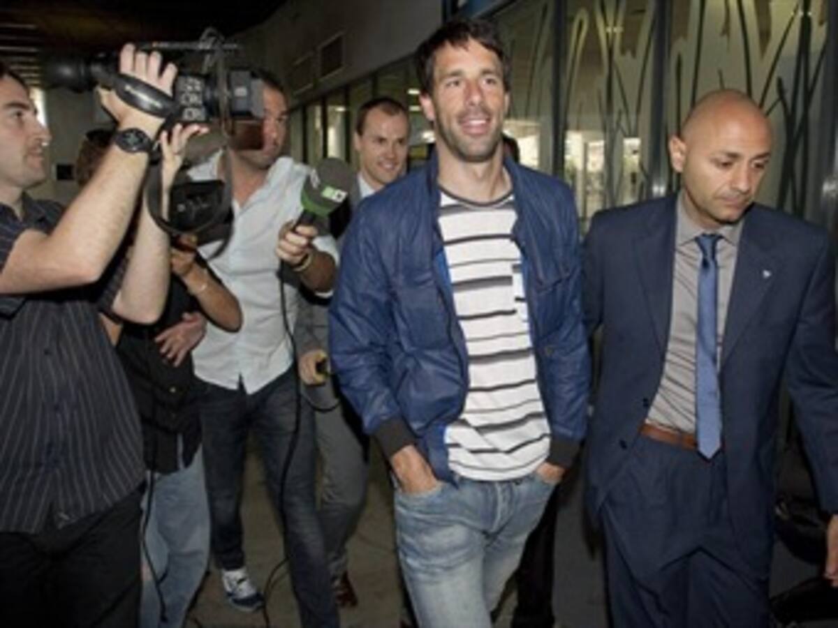 Van Nistelrooy regresa al fútbol español