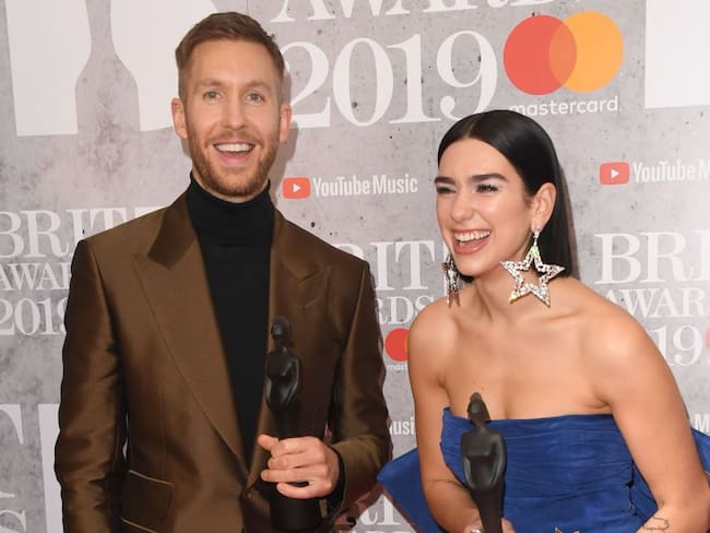 Calvin Harris & Dua Lipa en los Brit Awards 2019.