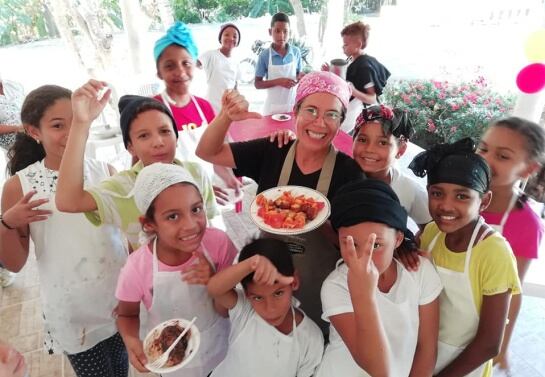 Taller de cocina para niños en Dibuya, Guajira