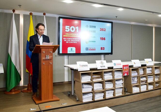 Auditoría forense presentada por Federico Gutiérrez- foto alcaldía de Medellín