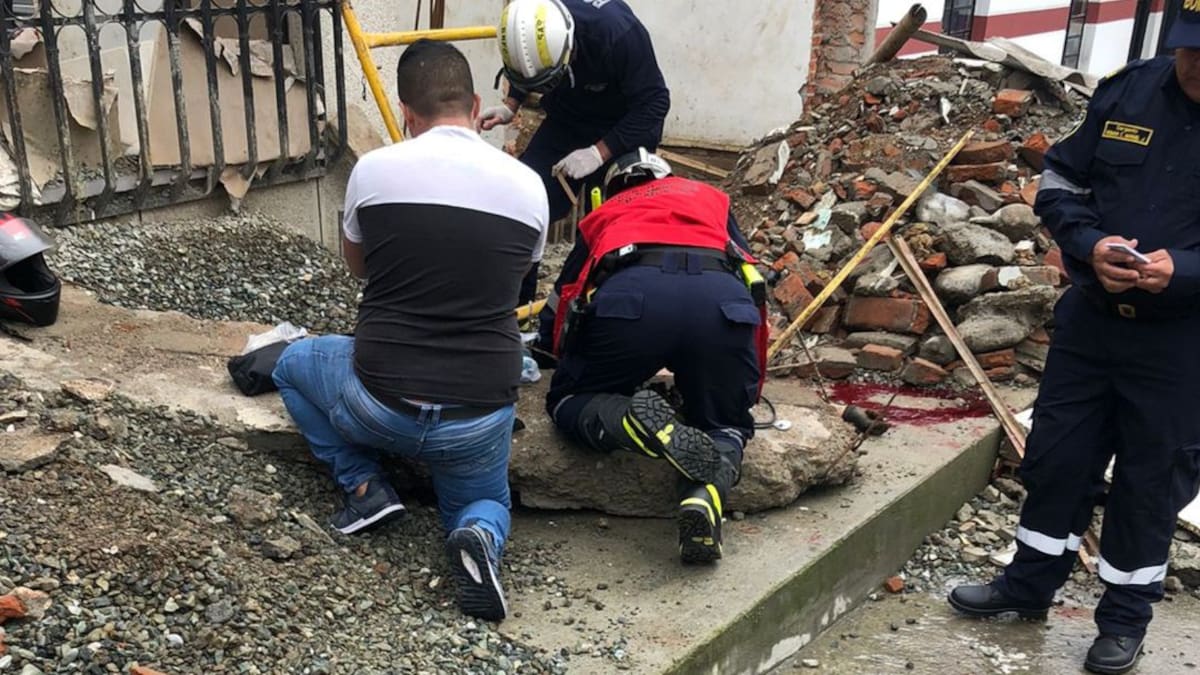 Sargento Manuel José Román, cuerpo oficial de Bomberos de Armenia