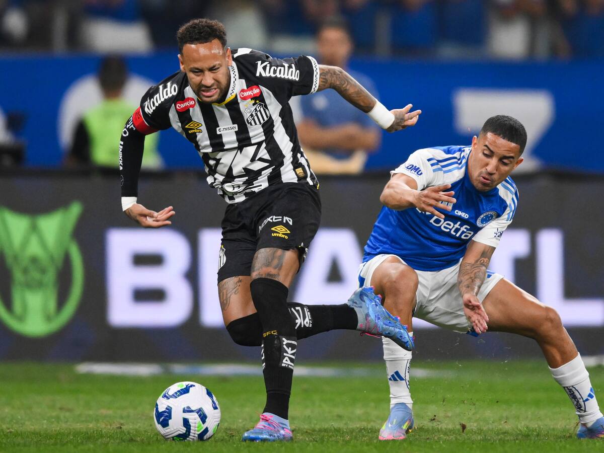 Neymar fue amparado por leyenda de Brasil: “sigue siendo nuestra mayor esperanza”