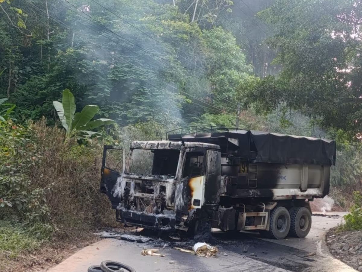 Varios desmanes y enfrentamientos generó un operativo contra la minería en Segovia, Antioquia