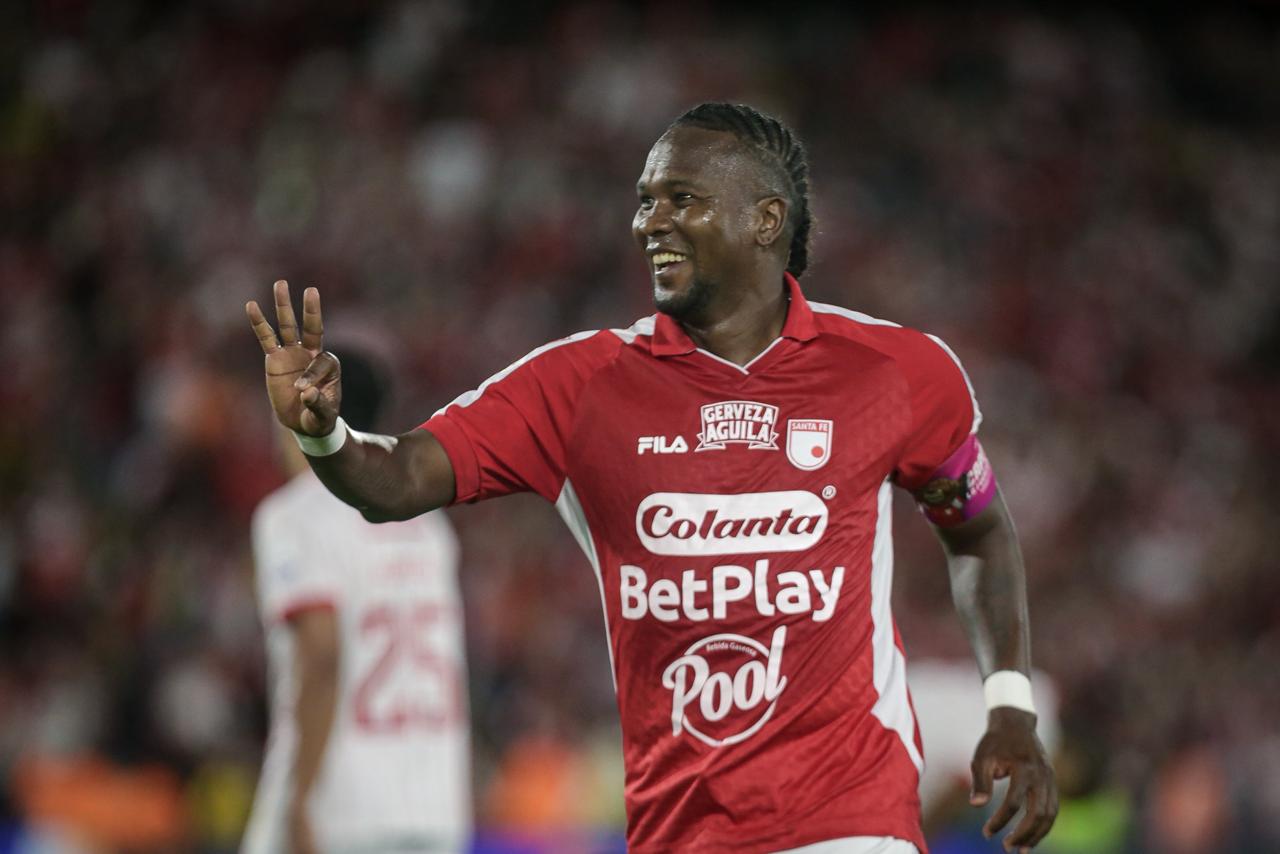 Hugo Rodallega marcó triplete con Santa Fe y así quedó en la tabla de goleadores de Liga Colombiana / Colprensa
