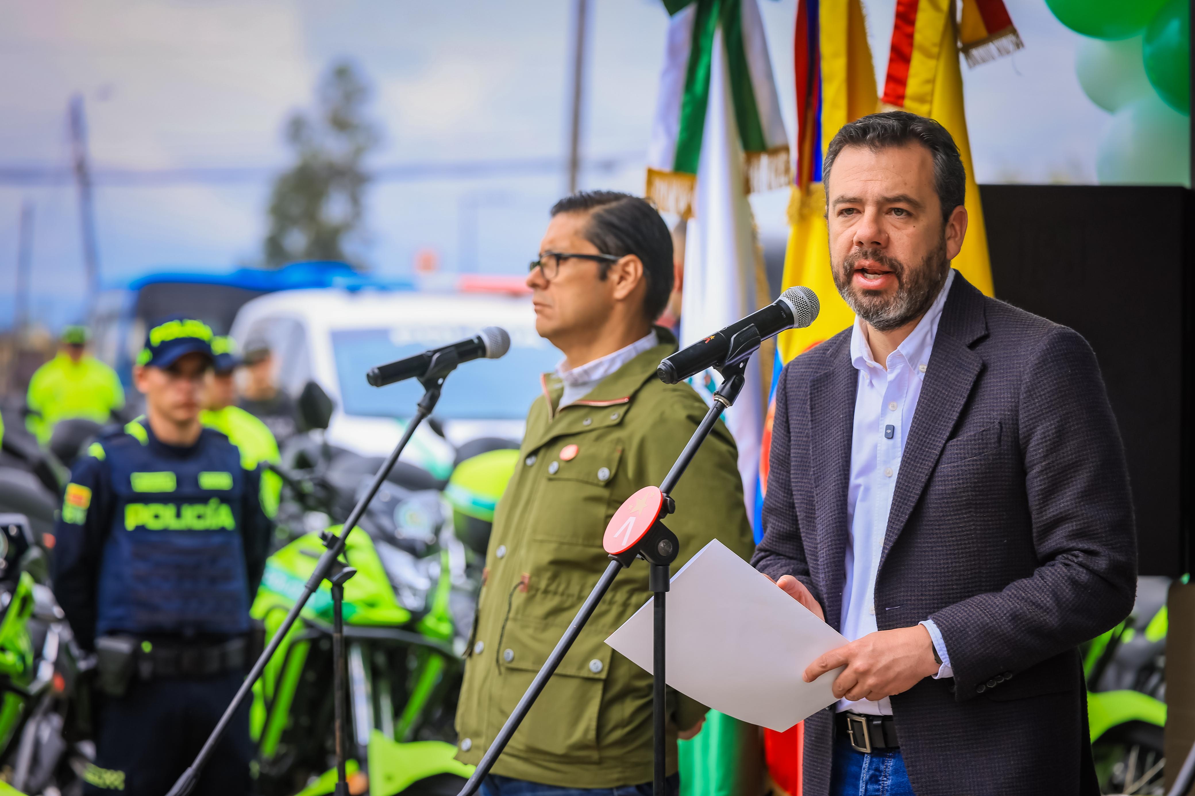 Bogotá necesita más de 8.000 uniformados de la Policía: alcalde Galán. Foto: Alcaldía de Bogotá.