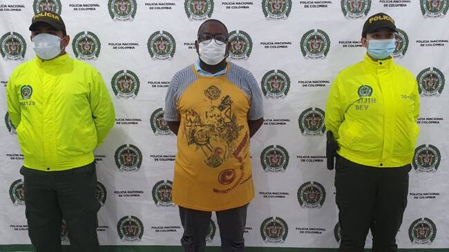 La detención se hizo efectiva en vía pública, a la altura de la Troncal del Caribe con calle 51 del municipio de Arjona.