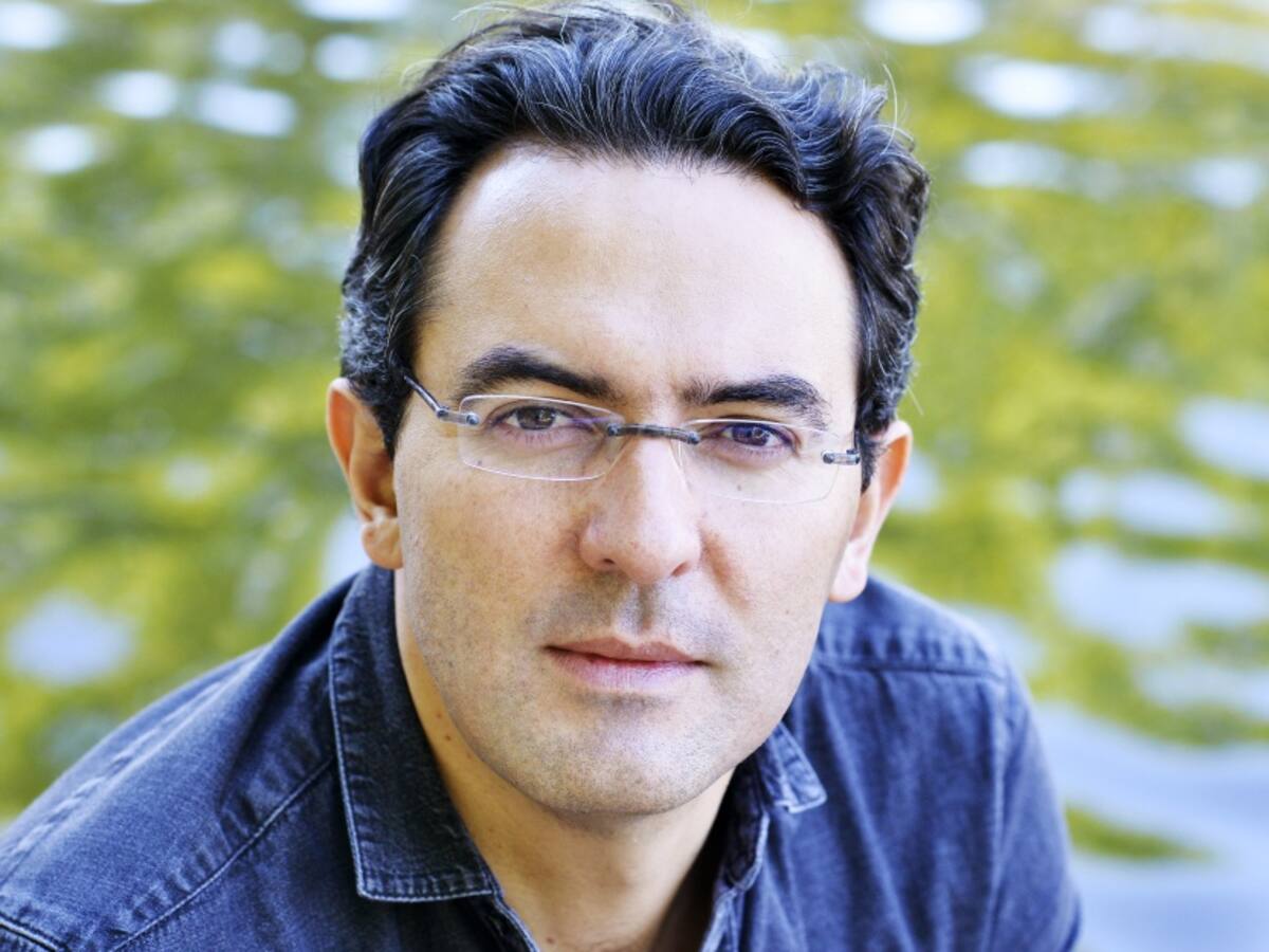 Juan Gabriel Vásquez, ganador del premio Vargas Llosa, cuenta su historia