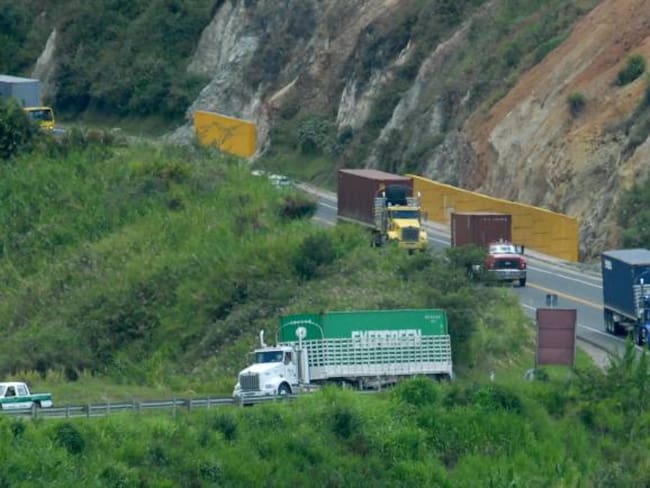 La Dian decomisó mercancía de contrabando en la vía a Bogotá – Fusagasugá