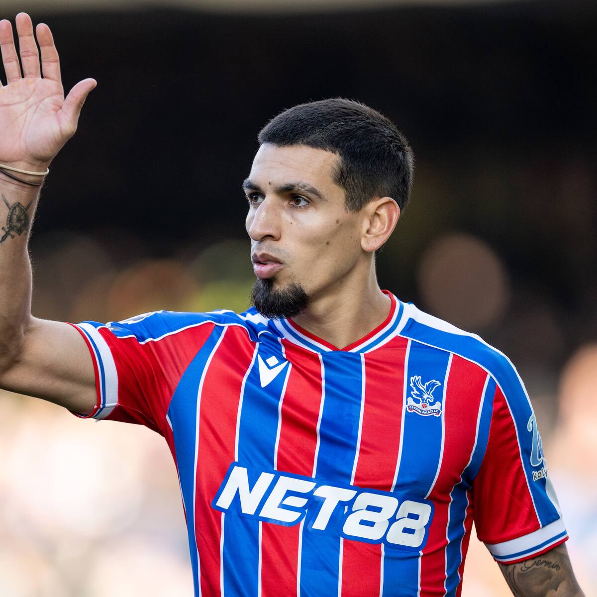 Crystal Palace extraña a Daniel Muñoz: Atención a su rendimiento sin el colombiano