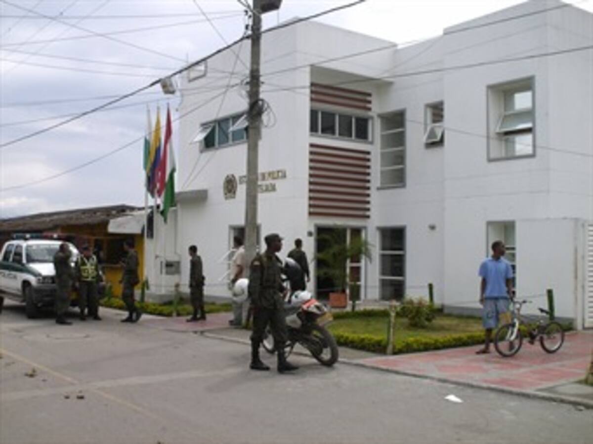 Ataque guerrillero a estación de Policía en San Diego, Cesar