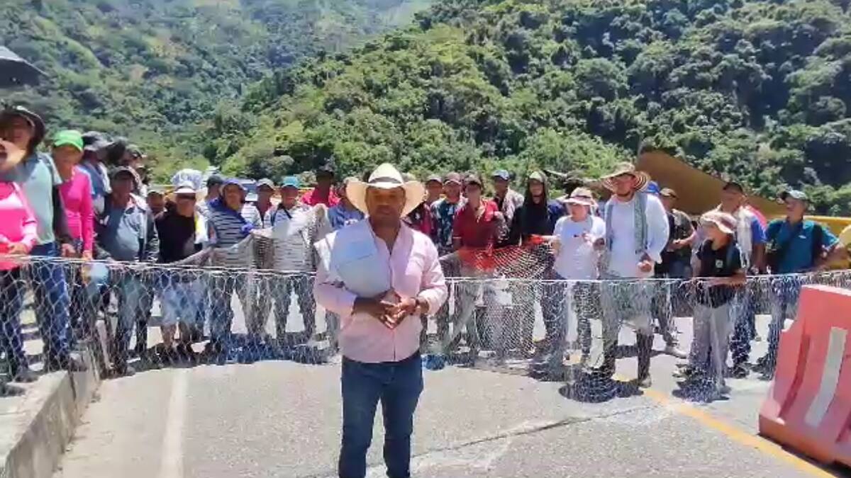 Pescadores protestan en Valle de Toledo contra Hidroituango por presuntos incumplimientos