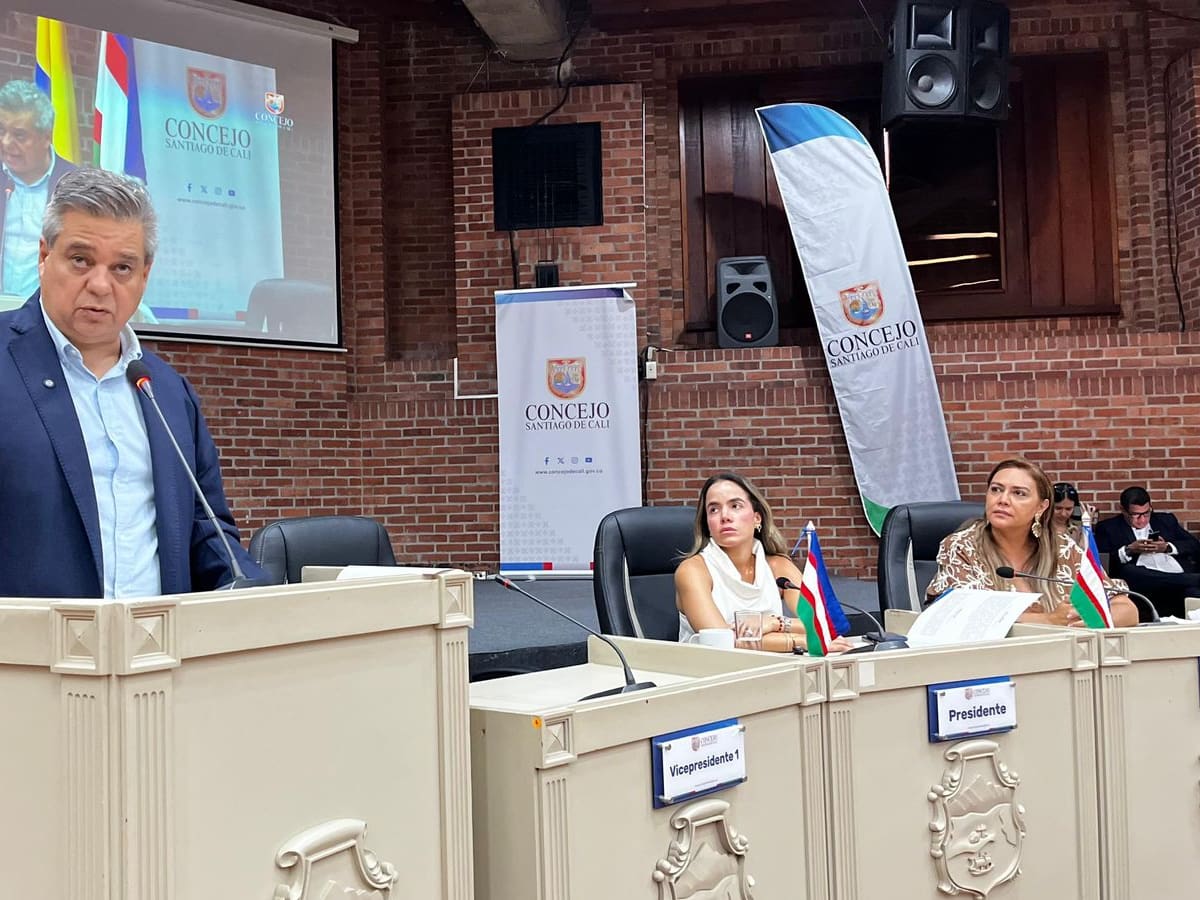 Cali: Alcaldía presenta ante el Concejo la actualización del POT, proyectos de movilidad y vivienda