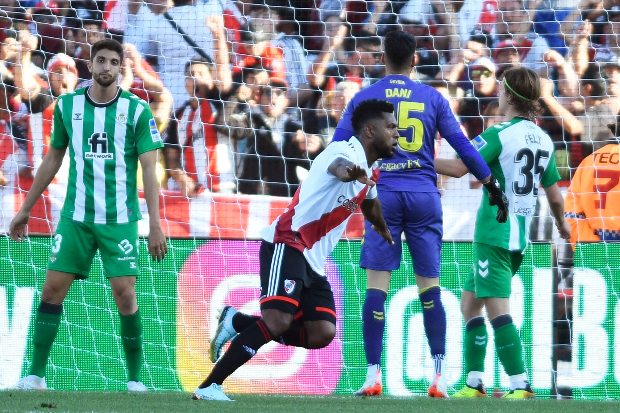 Miguel Ángel Borja anotó en la despedida de Marcelo Gallardo. (Photo by Andres Larrovere / AFP) (Photo by ANDRES LARROVERE/AFP via Getty Images)