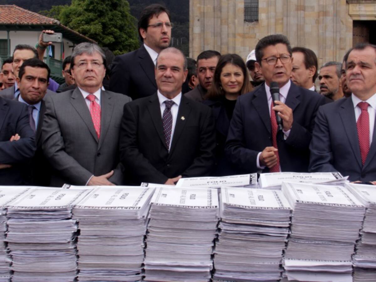 Las armas del uribismo si gana el Sí en el plebiscito