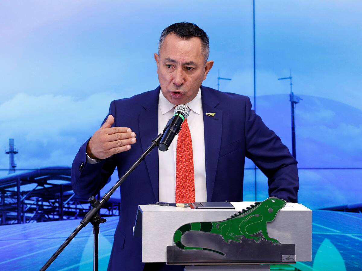 80% de la caída se debe al precio internacional del crudo del que no tenemos control: Roa