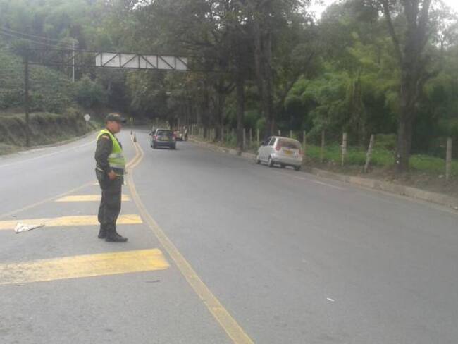 Según la policía diariamente se reportan 7.000 vehículos por las vías del Quindío