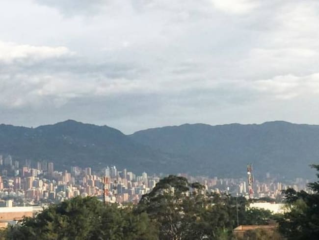 Lluvias ayudan a mejorar la calidad del aire en Medellín
