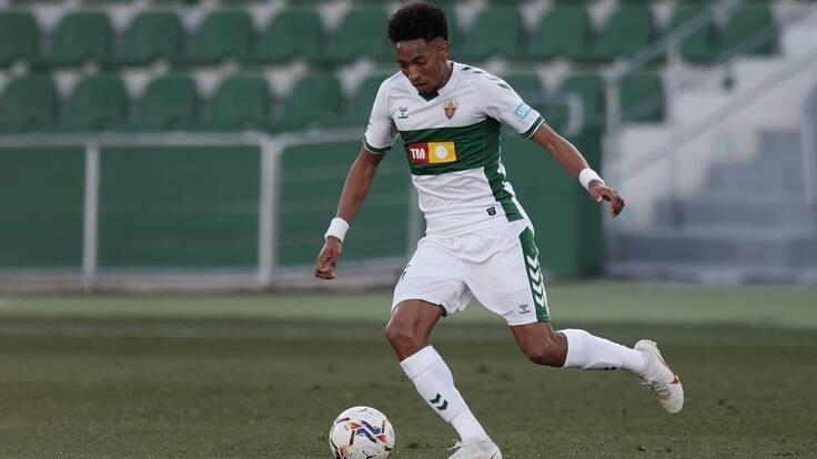 Johan Mojica: “Vine al Elche para tener constancia en la Selección”