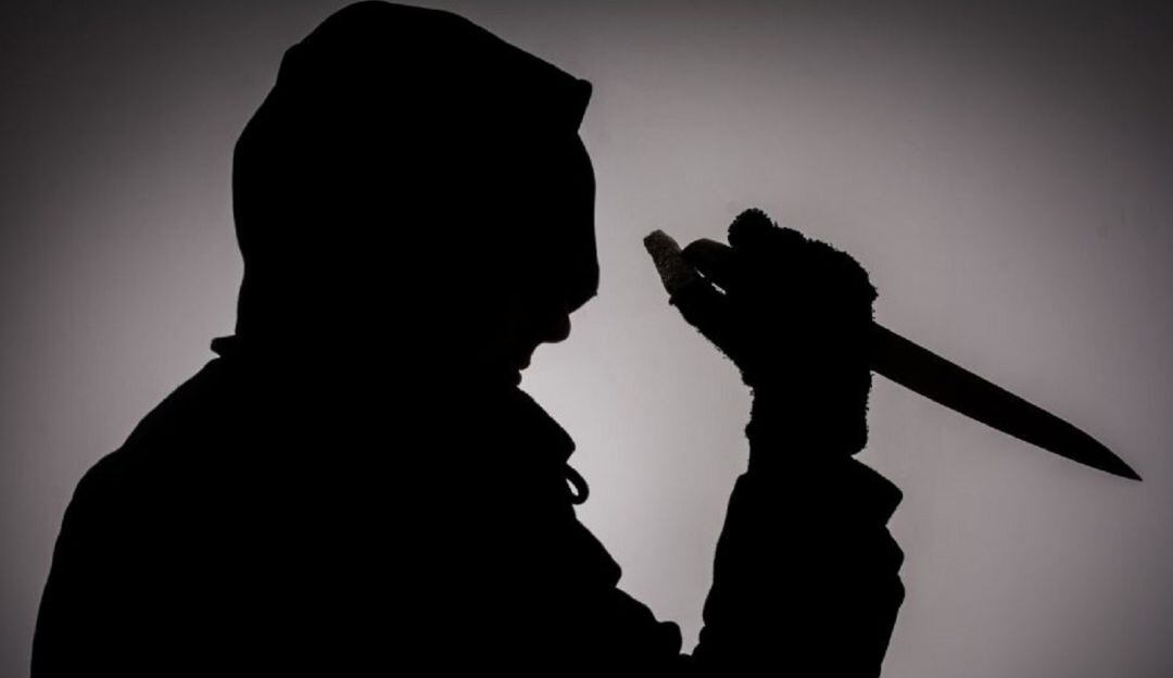 El padre del menor llegó a su vivienda y con un cuchillo, presuntamente, atacó a su hijo.