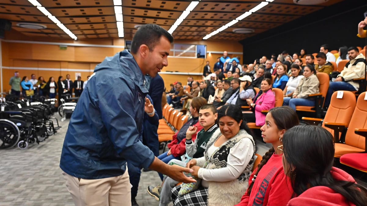 Cundinamarca entrega 133 ayudas técnicas y supera las 1.360 para personas con discapacidad