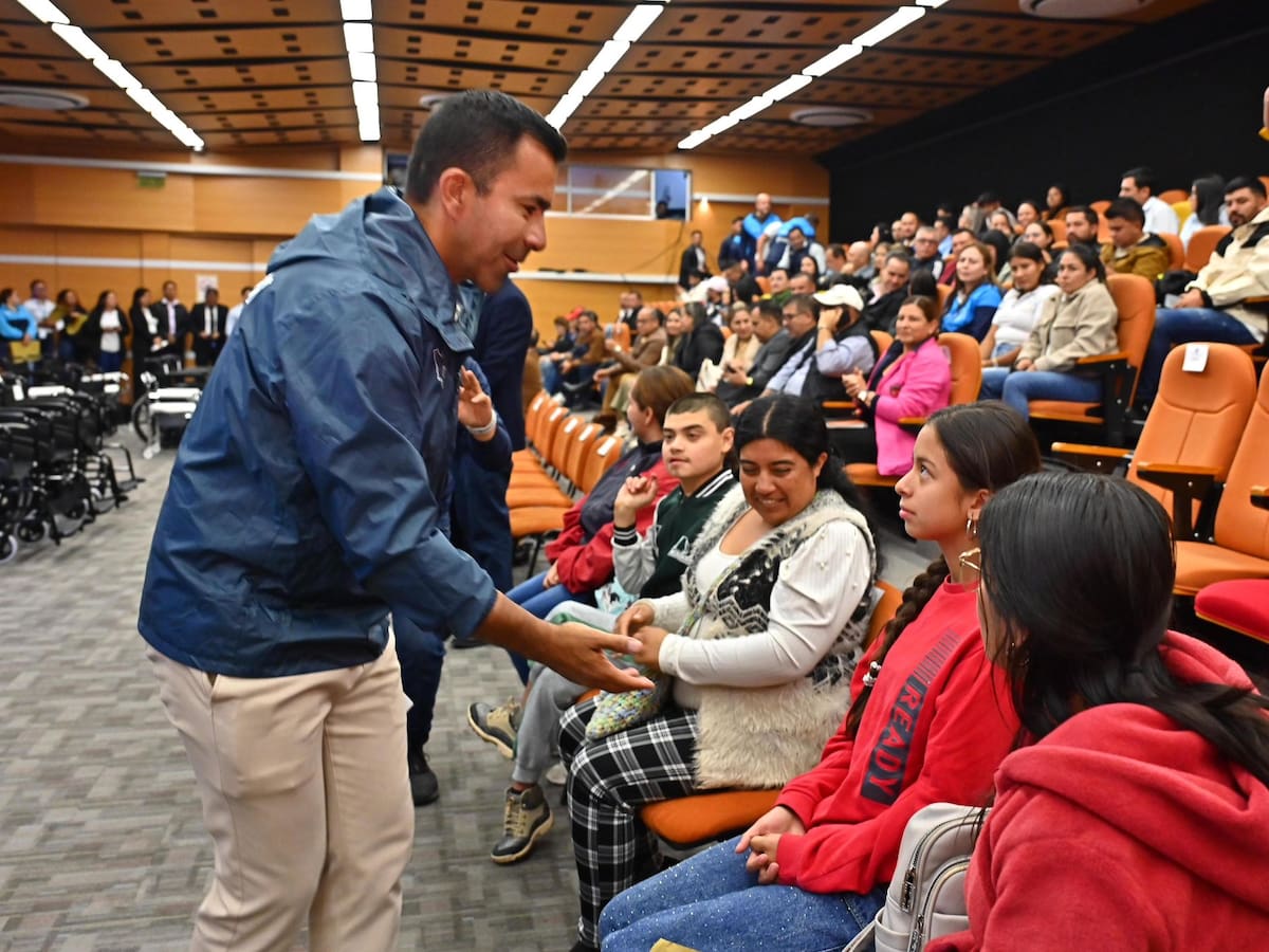 Cundinamarca entrega 133 ayudas técnicas y supera las 1.360 para personas con discapacidad