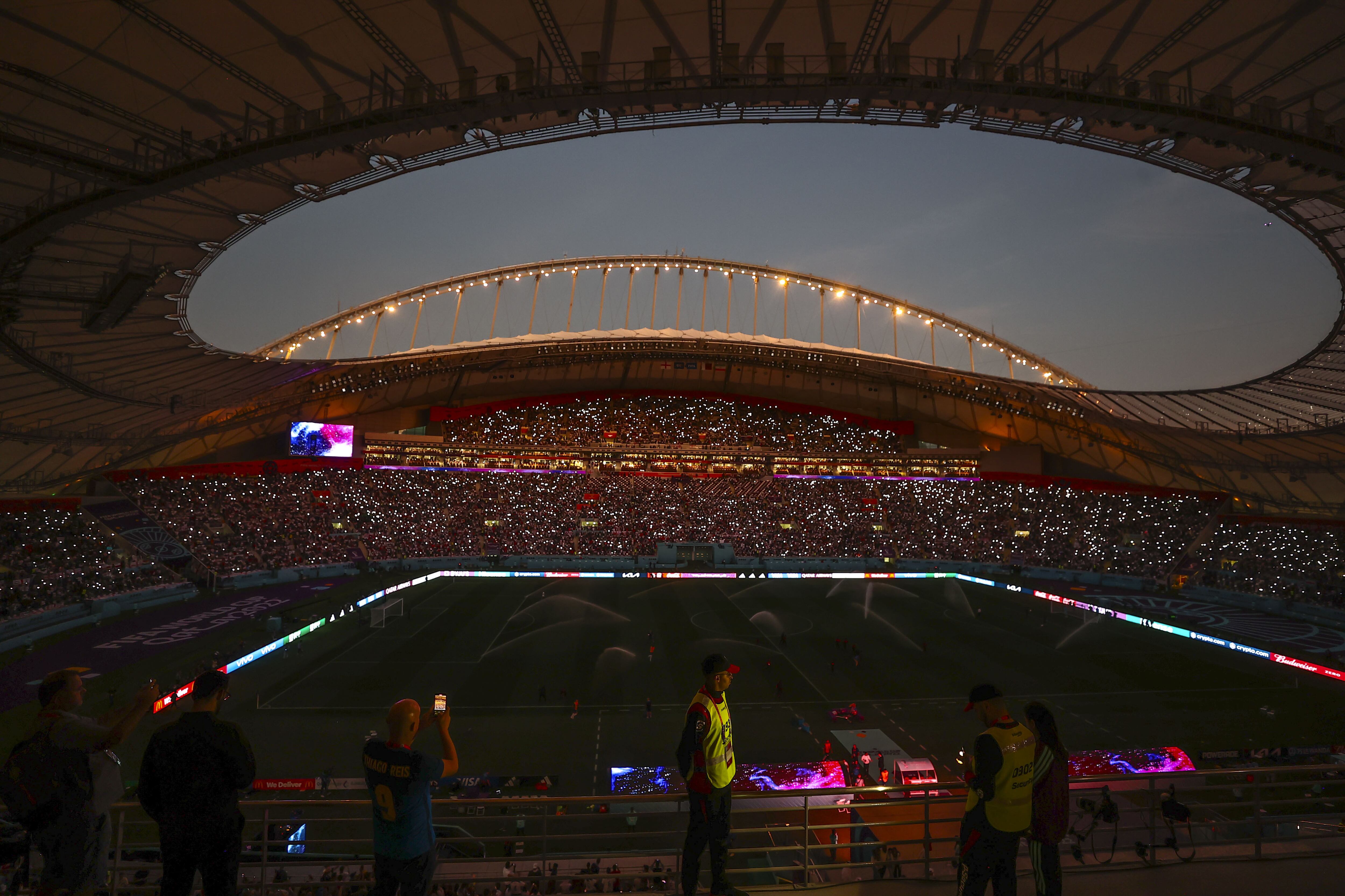 DOHA, QATAR - NOVEMBER 21: FIFA World Cup Qatar 2022 Group B match between England and Iran at Khalifa International Stadium in Doha, Qatar on November 21, 2022. (Photo by Ercin Erturk/Anadolu Agency via Getty Images)