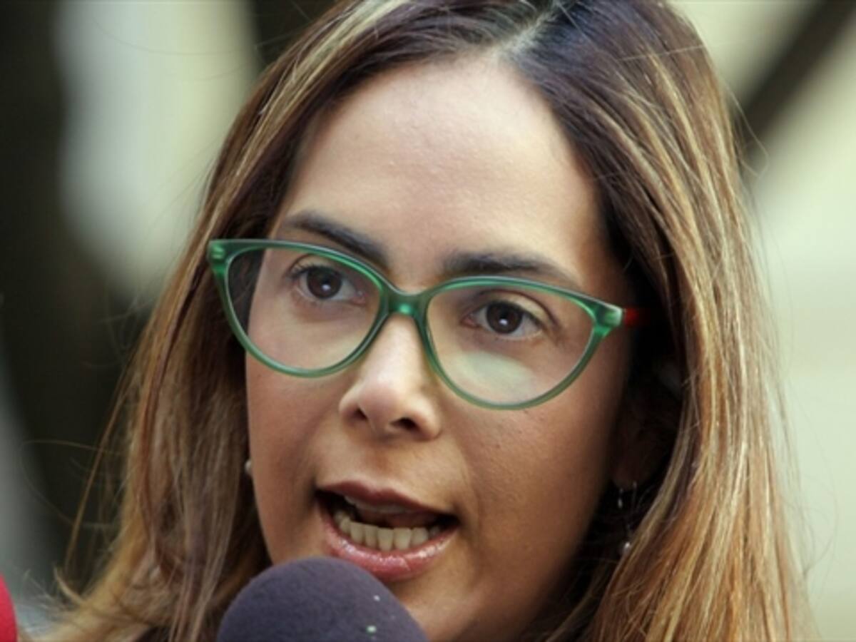 El Gobierno anuncia que otorgará becas de posgrados a docentes de colegios