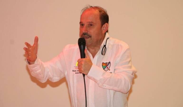  El mandatario agregó que estos diálogos con ELN son distintos a los de las Farc.