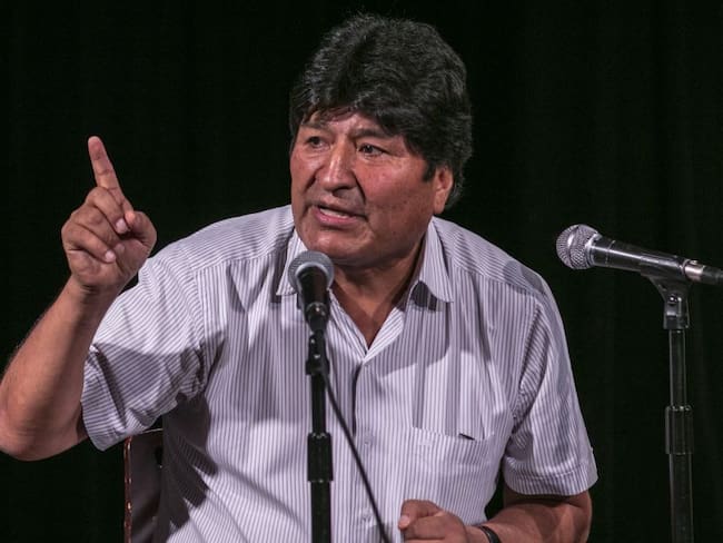 Evo Morales denuncia campaña político-mediática contra la vacuna rusa