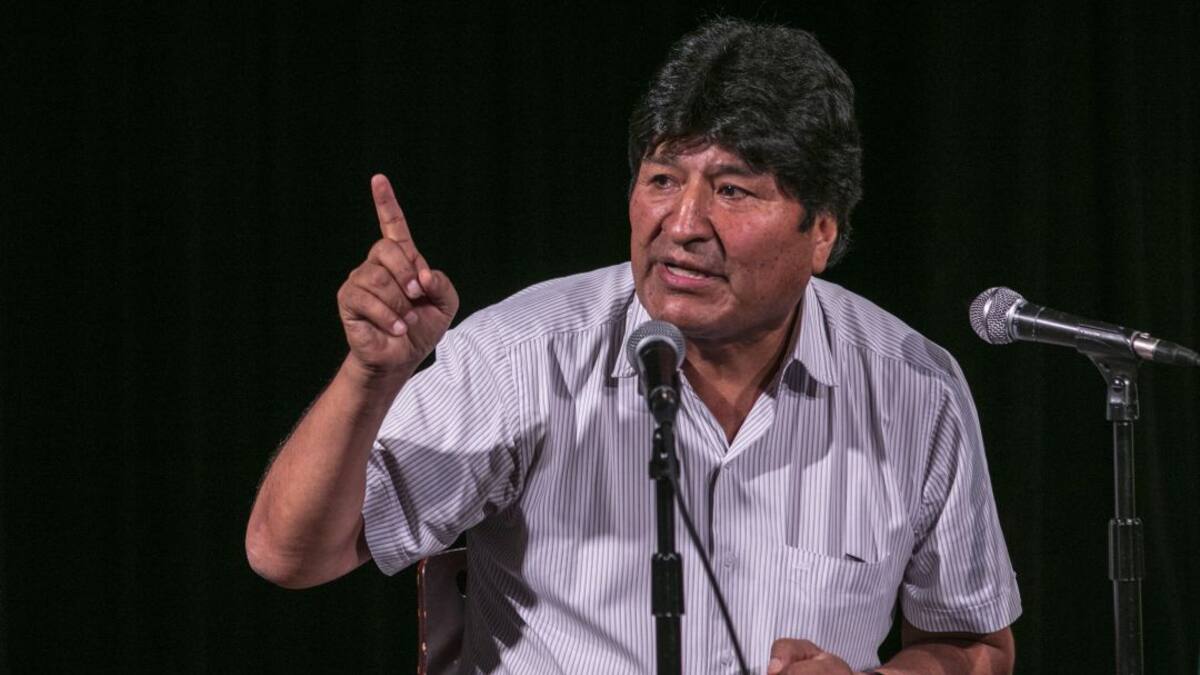Evo Morales denuncia campaña político-mediática contra la vacuna rusa