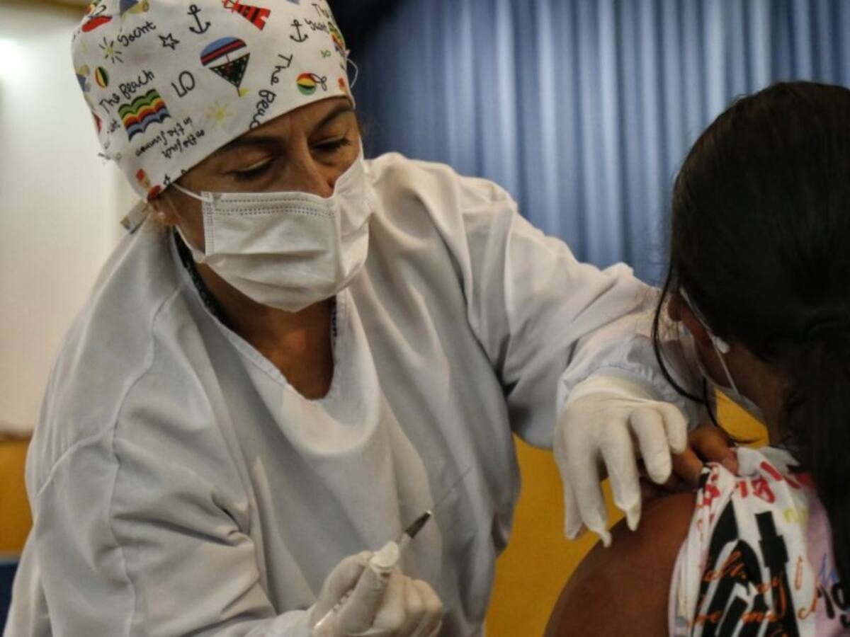 Autoridades sanitarias planean aumentar el ritmo de vacunación en Risaralda